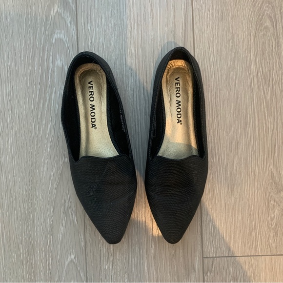 Vero Moda Isa Point Toe Loafers - Picture 2 of 3